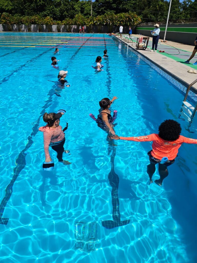 Ejercicios en agua profunda y estabilizacion Fisio Acuatica